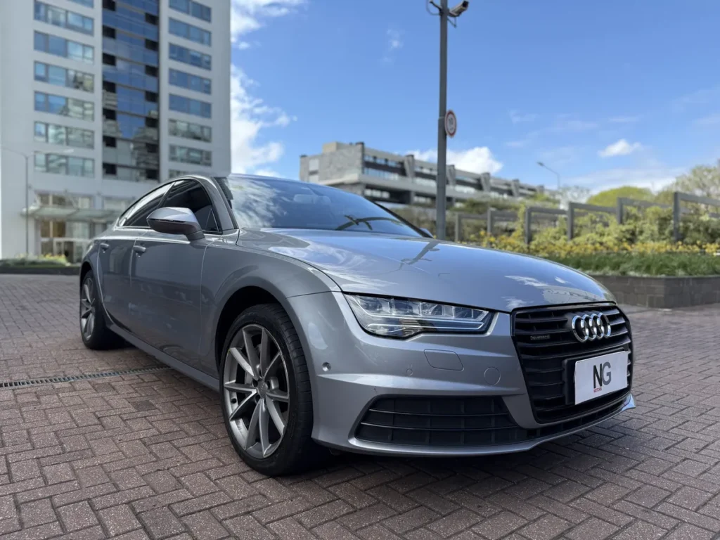 Audi A8 4