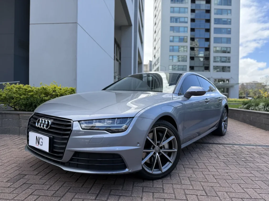 Audi A8 4