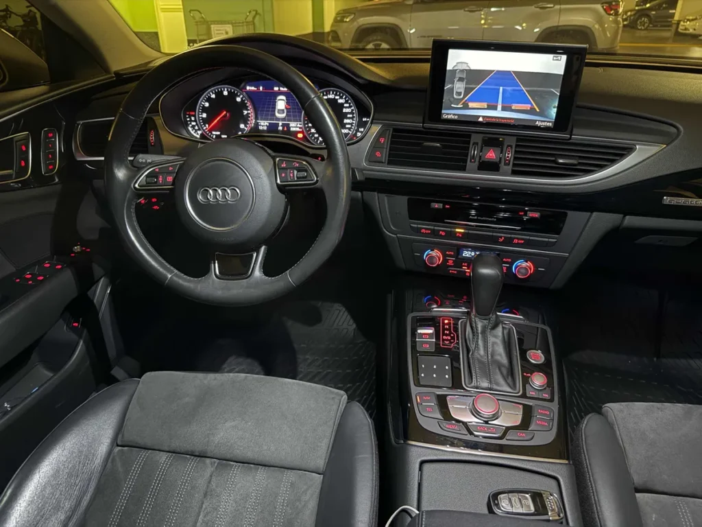 Audi A8 4